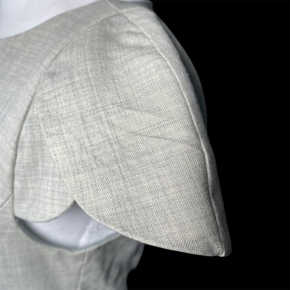 J. Crew Cap Sleeve Fitted Minimalist Old Money Dress 100% Wool, Light Gray Sz 2P - Picture 7 of 11